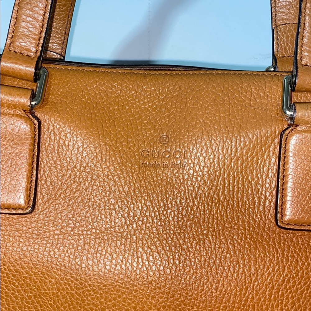 Gucci Large Tan Leather Tote with Tassel - Picture 5 of 17